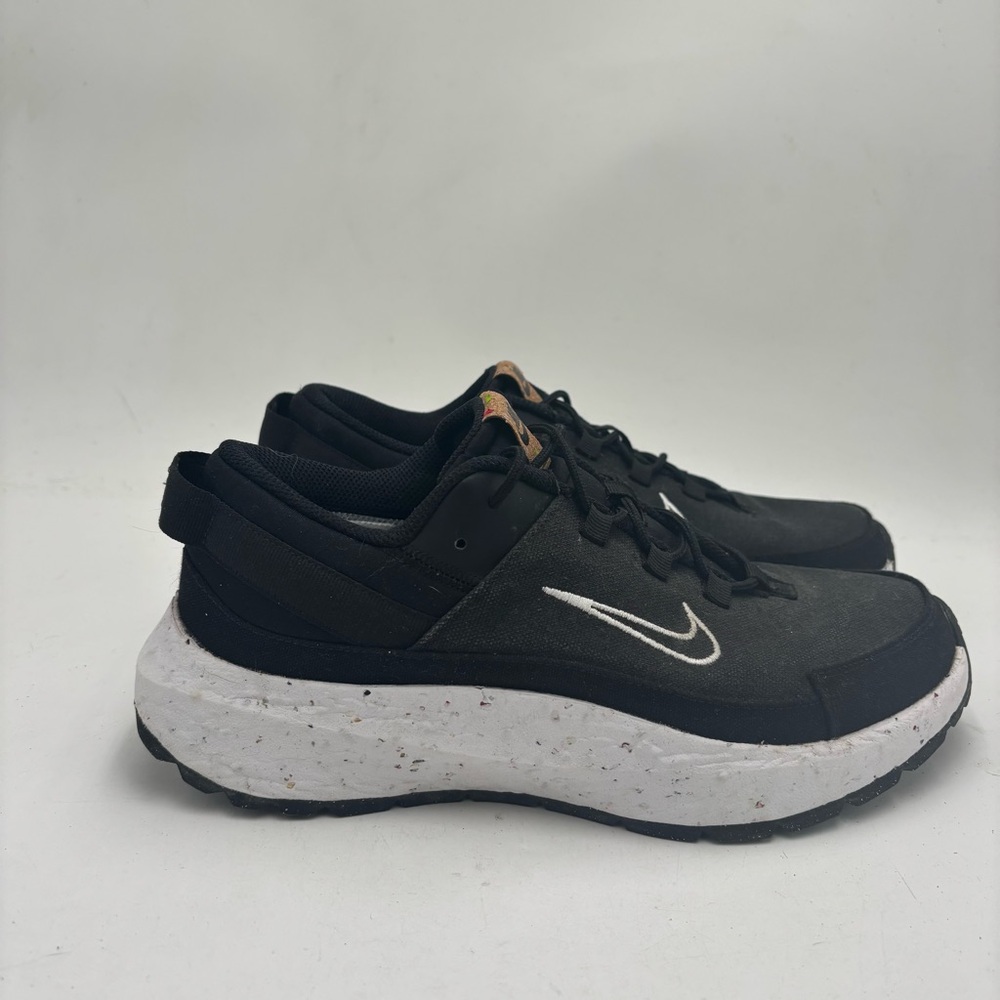 Nike Women’s 9.5 Black White Crater Remixa Lace Up Low Sneakers